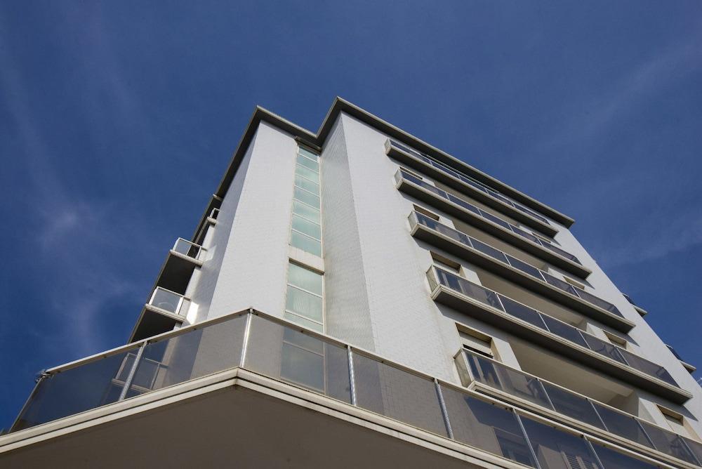 Hotel Arizona ريتشوني المظهر الخارجي الصورة