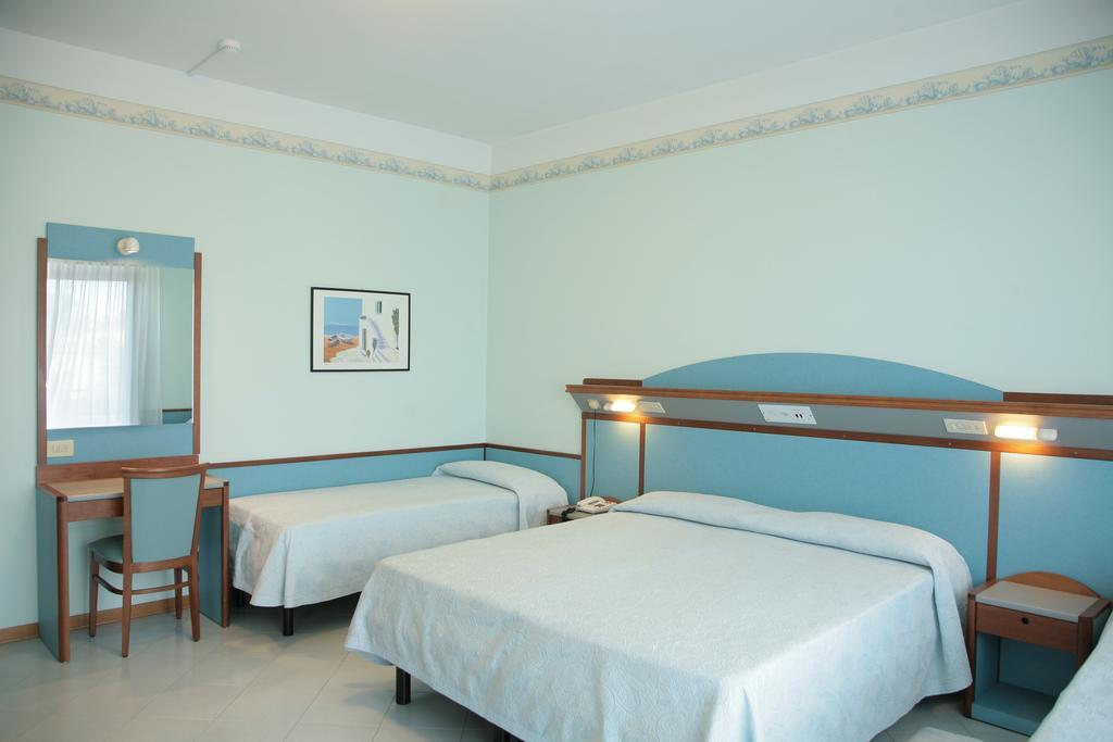 Hotel Arizona ريتشوني المظهر الخارجي الصورة