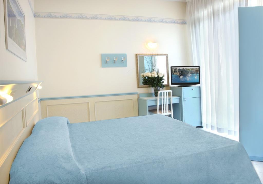 Hotel Arizona ريتشوني المظهر الخارجي الصورة