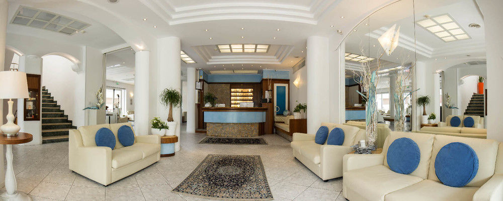 Hotel Arizona ريتشوني المظهر الخارجي الصورة